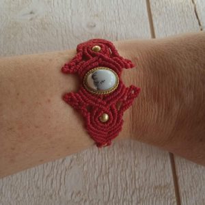 bracelet manchette en micro macramé